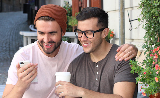 gay men dating